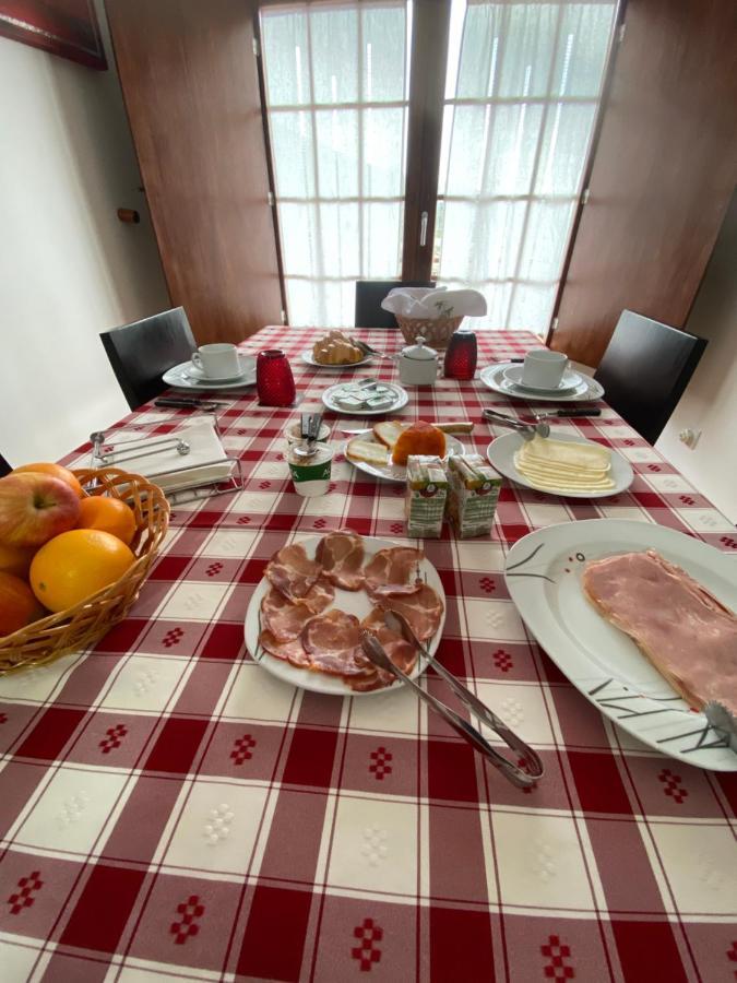 בית הארחה טורה דה מונקורבו 	Casa Do Ti Latoeiro מראה חיצוני תמונה