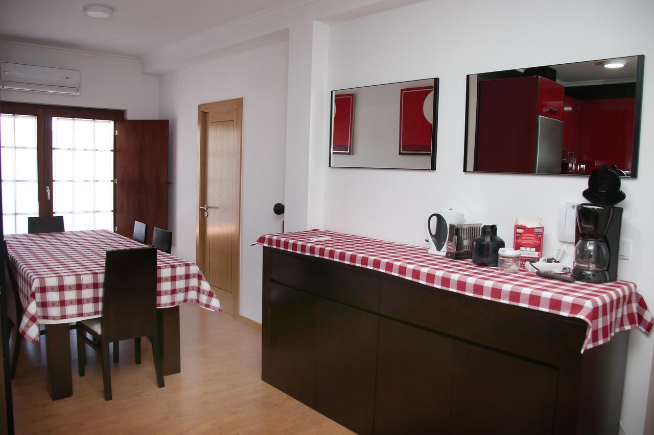 בית הארחה טורה דה מונקורבו 	Casa Do Ti Latoeiro מראה חיצוני תמונה